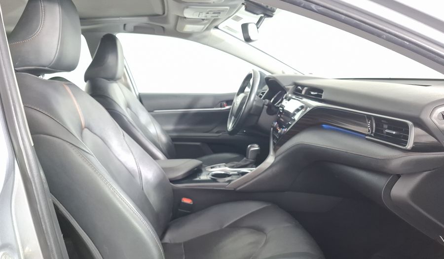 Toyota Camry 2.5 XLE NAVI HV AUTO Sedan 2020