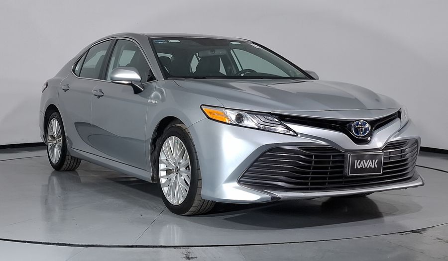 Toyota Camry 2.5 XLE NAVI HV AUTO Sedan 2020