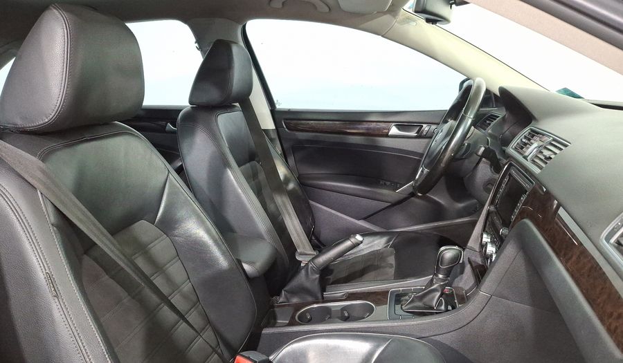 Volkswagen Passat 3.6 DSG Sedan 2015