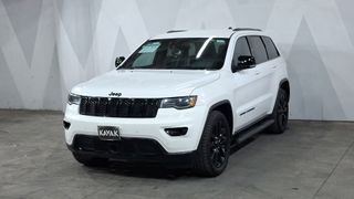 Jeep • Grand Cherokee