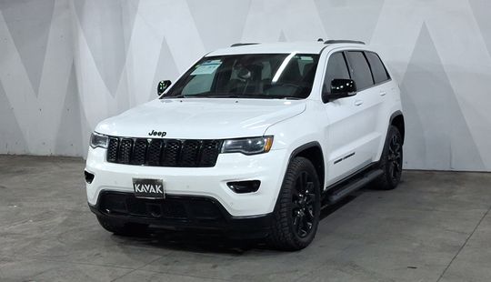 Jeep • Grand Cherokee