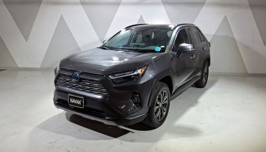 Toyota • RAV4
