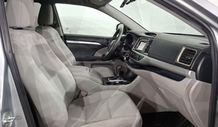 Toyota Highlander 3.5 LE AUTO Suv 2019