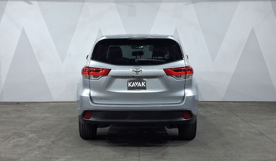 Toyota Highlander 3.5 LE AUTO Suv 2019