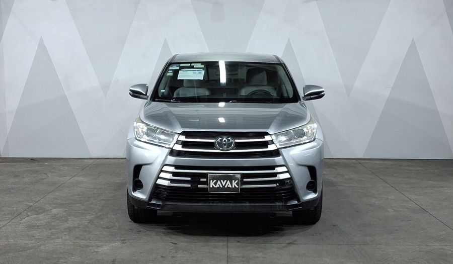 Toyota Highlander 3.5 LE AUTO Suv 2019