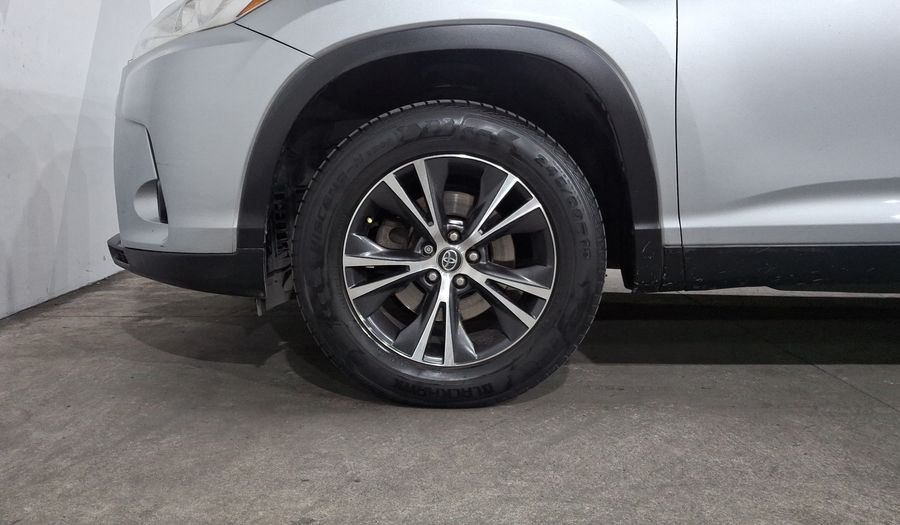 Toyota Highlander 3.5 LE AUTO Suv 2019