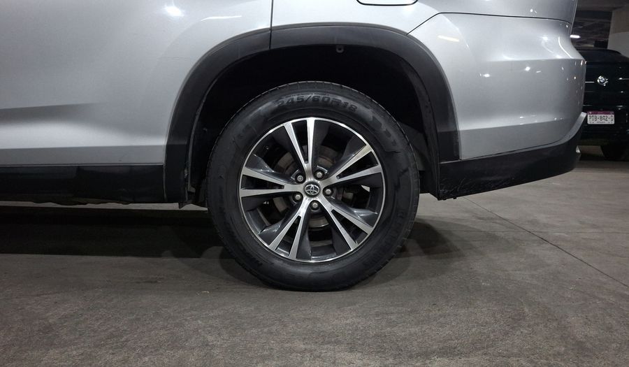 Toyota Highlander 3.5 LE AUTO Suv 2019