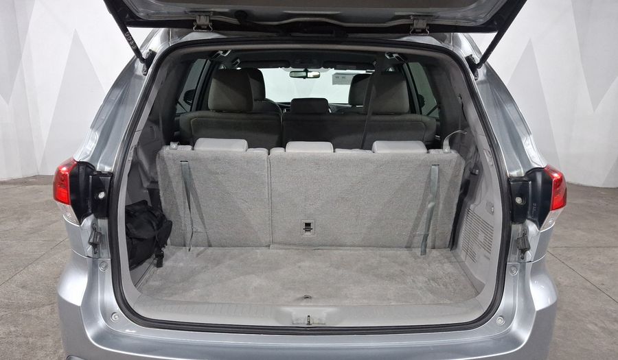Toyota Highlander 3.5 LE AUTO Suv 2019