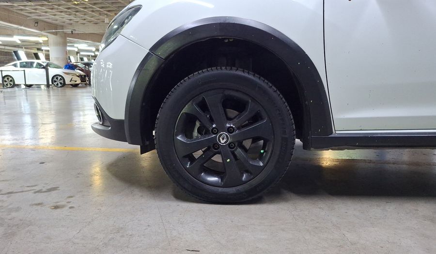 Renault Stepway 1.6 TREK Hatchback 2018