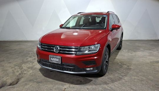 Volkswagen • Tiguan