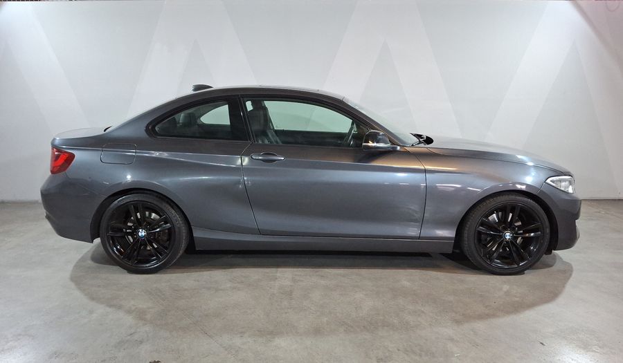 Bmw Serie 2 2.0 220IA SPORT LINE Coupe 2016