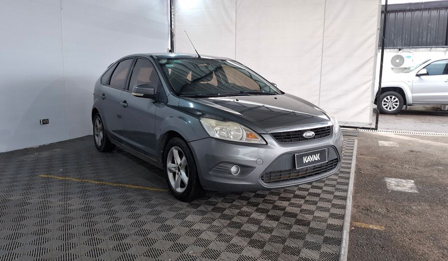 Ford Focus Ii 1.6 TREND Hatchback 2013
