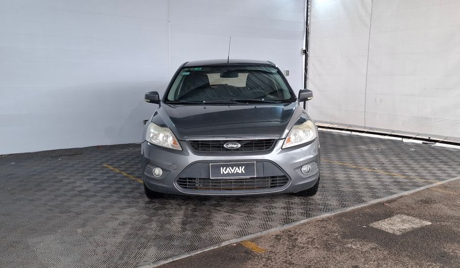 Ford Focus Ii 1.6 TREND Hatchback 2013