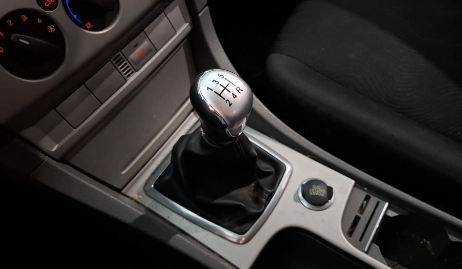Ford Focus Ii 1.6 TREND Hatchback 2013