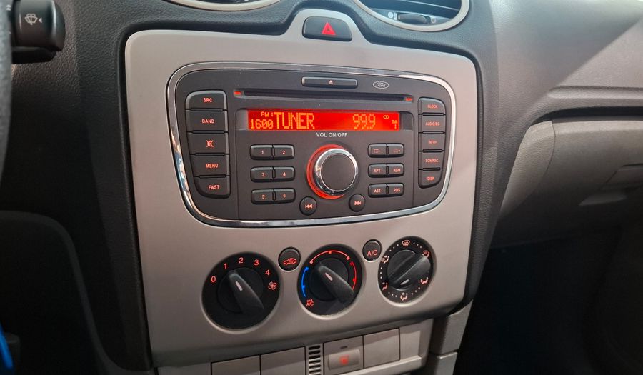Ford Focus Ii 1.6 TREND Hatchback 2013