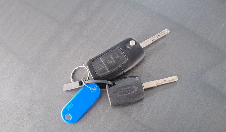 Ford Focus Ii 1.6 TREND Hatchback 2013