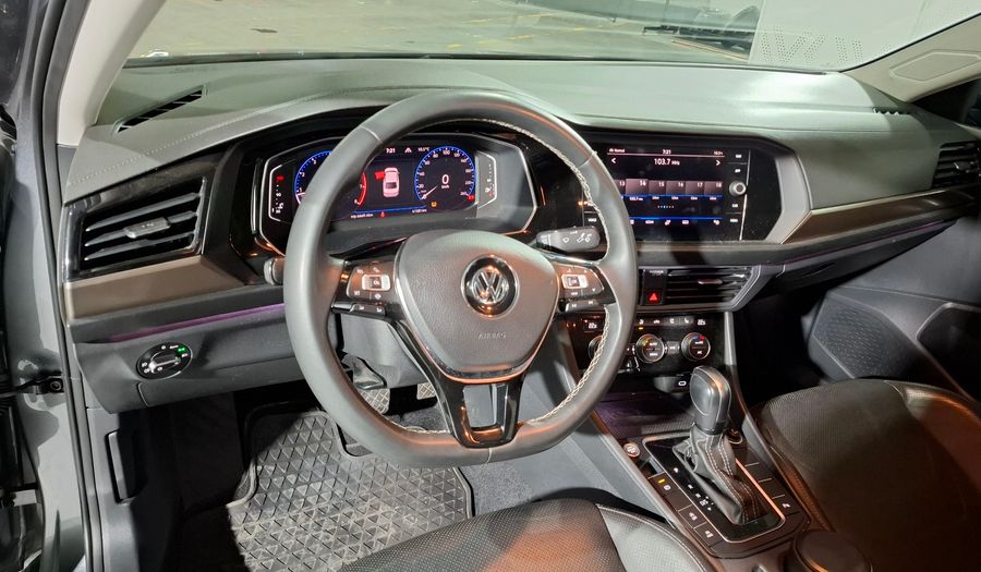 Volkswagen Vento 1.4 TSI HIGHLINE 250 AUTO Sedan 2021