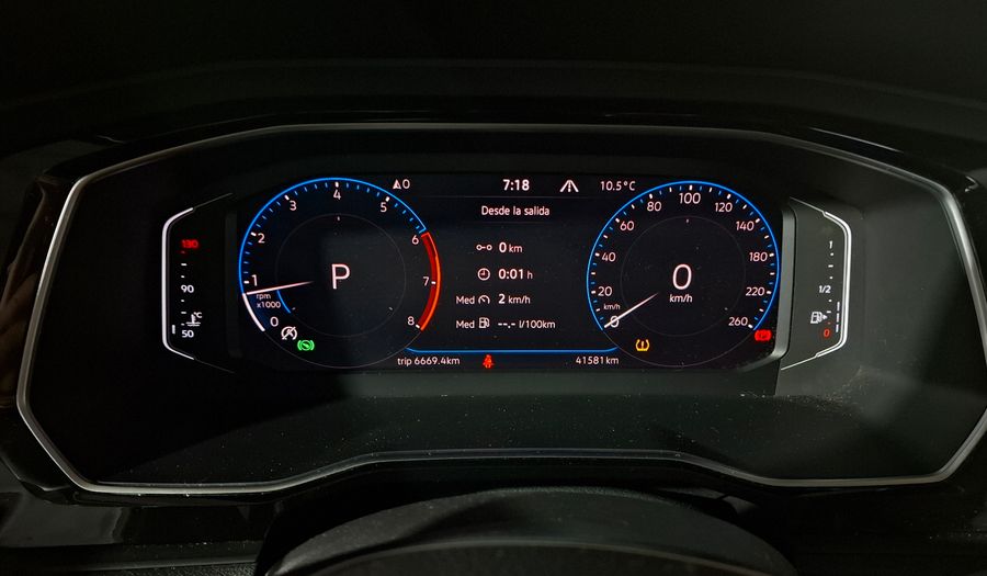 Volkswagen Vento 1.4 TSI HIGHLINE 250 AUTO Sedan 2021