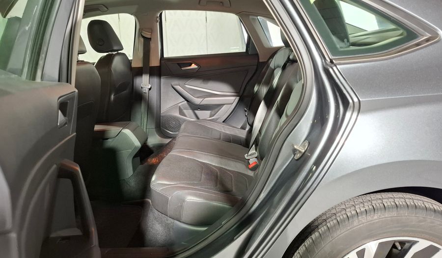 Volkswagen Vento 1.4 TSI HIGHLINE 250 AUTO Sedan 2021