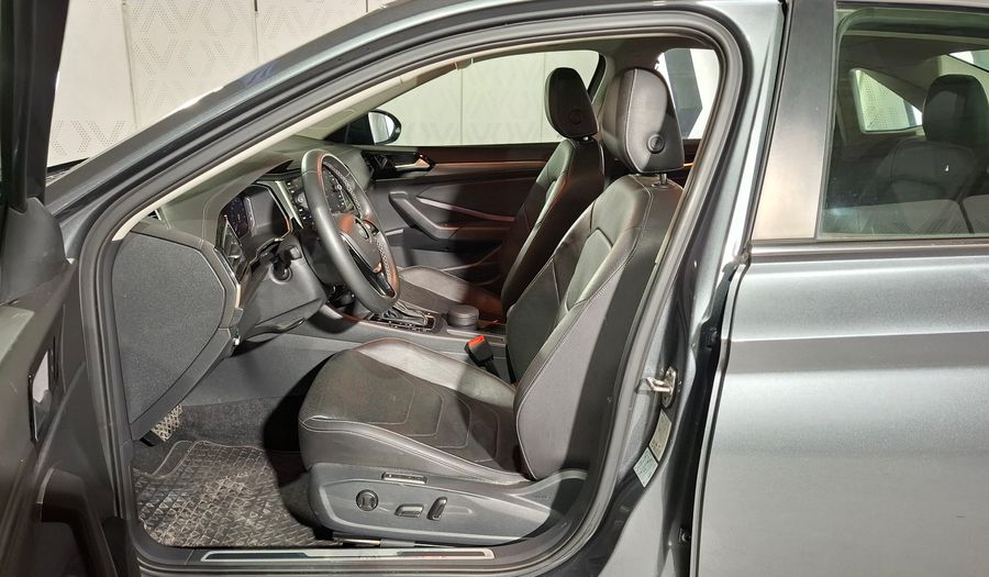 Volkswagen Vento 1.4 TSI HIGHLINE 250 AUTO Sedan 2021