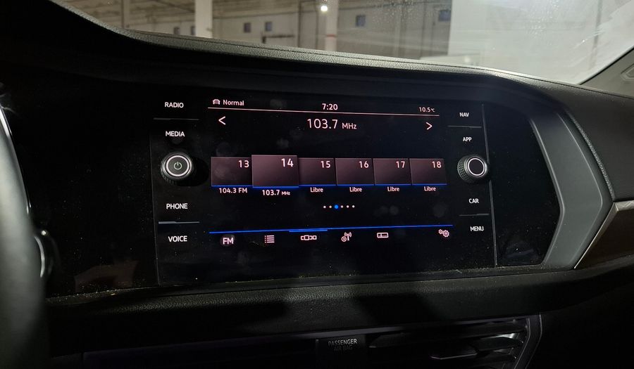 Volkswagen Vento 1.4 TSI HIGHLINE 250 AUTO Sedan 2021