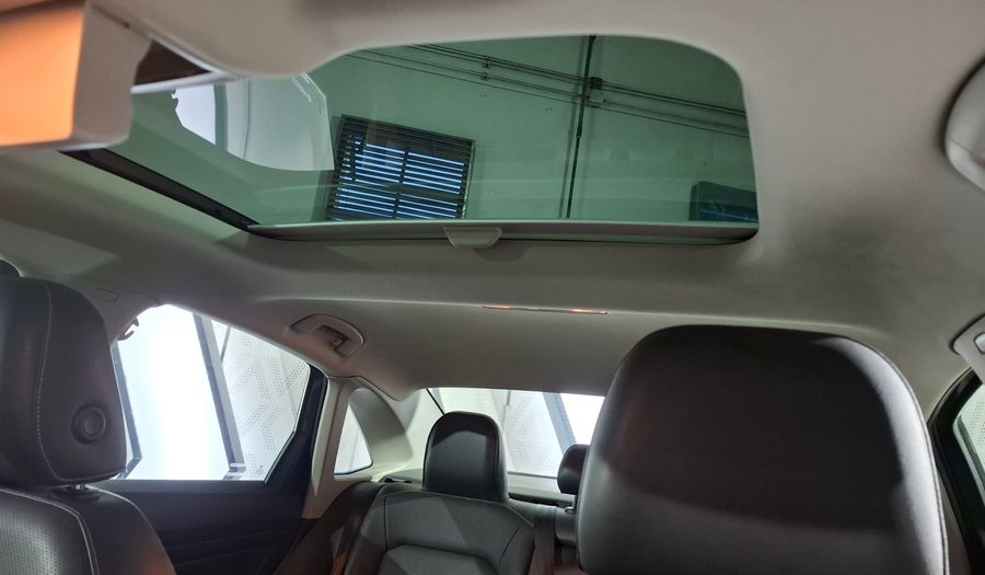 Volkswagen Vento 1.4 TSI HIGHLINE 250 AUTO Sedan 2021
