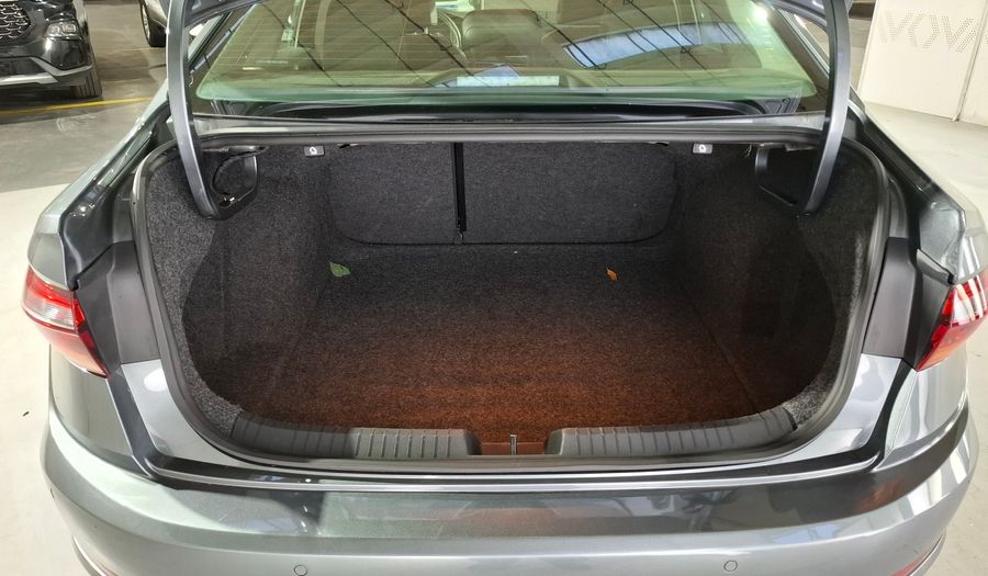 Volkswagen Vento 1.4 TSI HIGHLINE 250 AUTO Sedan 2021