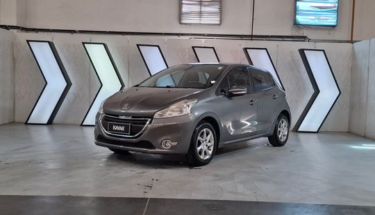 2014 • 104.485 km • Manual