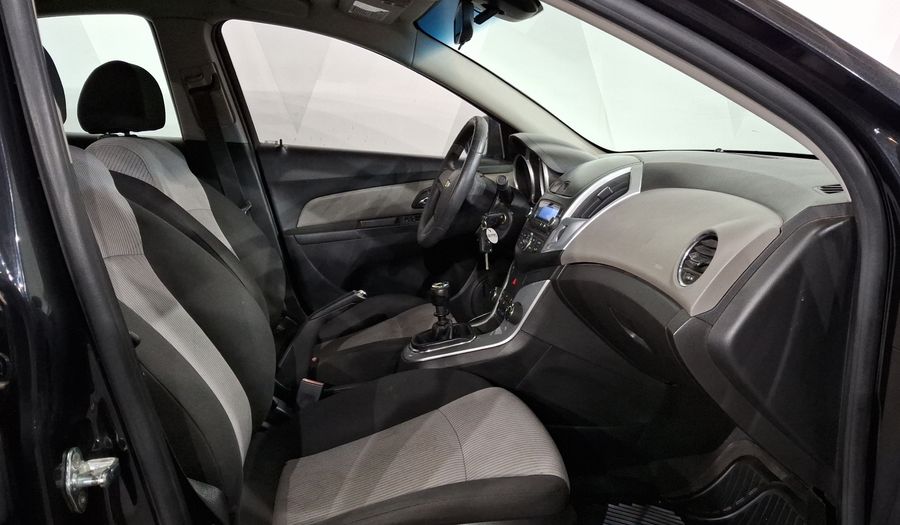 Chevrolet Cruze 1.8 1LS M Sedan 2013