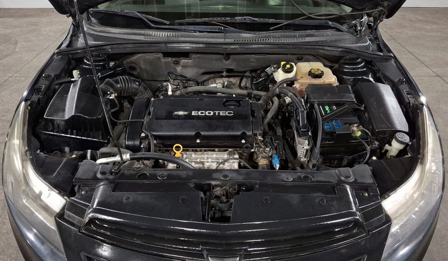 Chevrolet Cruze 1.8 1LS M Sedan 2013