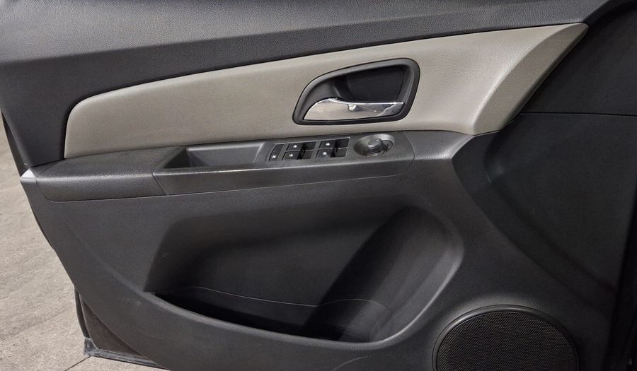 Chevrolet Cruze 1.8 1LS M Sedan 2013