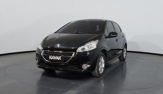 Peugeot • 208