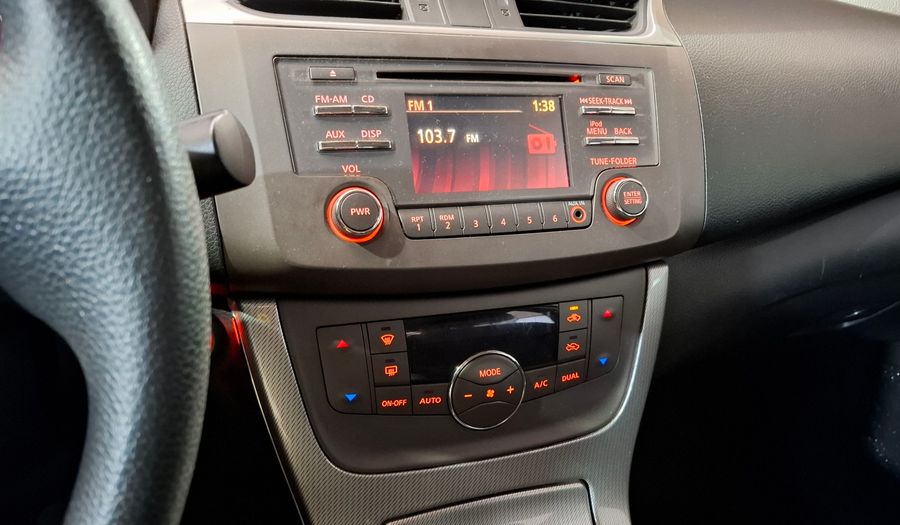 Nissan Sentra 1.8 ADVANCE Sedan 2016