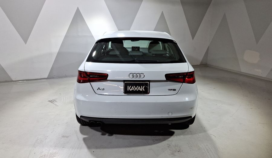 Audi A3 1.4 TFSI AMBIENTE S TRONIC Hatchback 2013