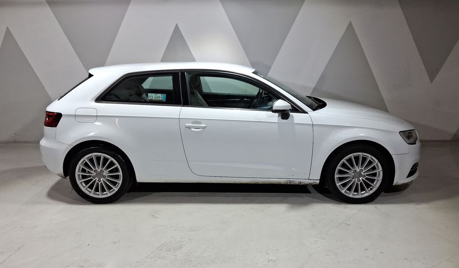 Audi A3 1.4 TFSI AMBIENTE S TRONIC Hatchback 2013