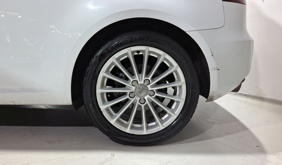 Audi A3 1.4 TFSI AMBIENTE S TRONIC Hatchback 2013