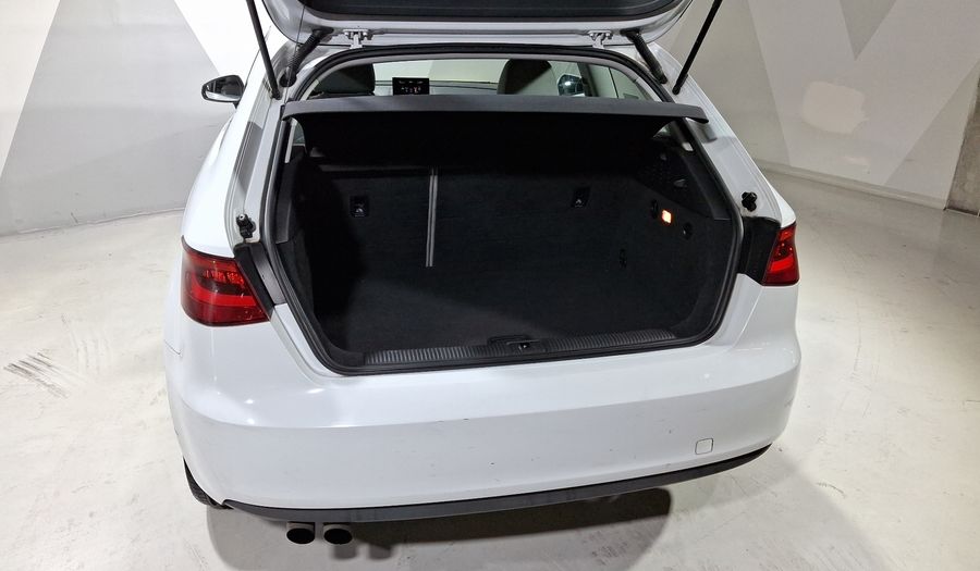 Audi A3 1.4 TFSI AMBIENTE S TRONIC Hatchback 2013