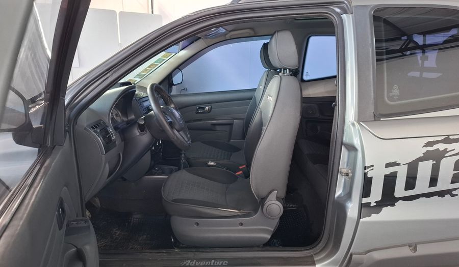 Fiat Strada 1.6 16V ADVENTURE CD Pickup 2013