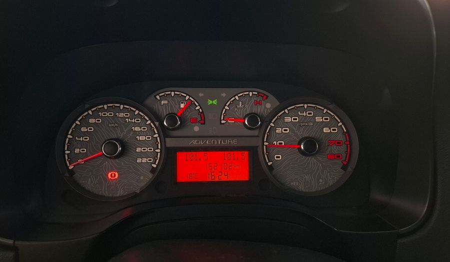 Fiat Strada 1.6 16V ADVENTURE CD Pickup 2013