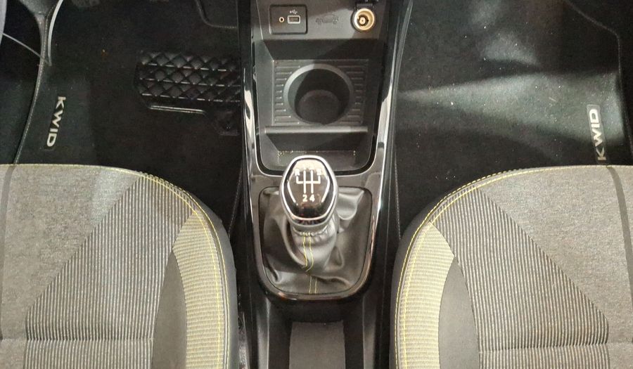 Renault Kwid 1.0 OUTSIDER Hatchback 2024