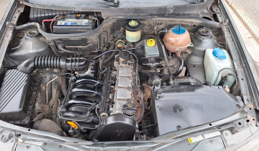 Volkswagen Gol 1.4 POWER Hatchback 2013