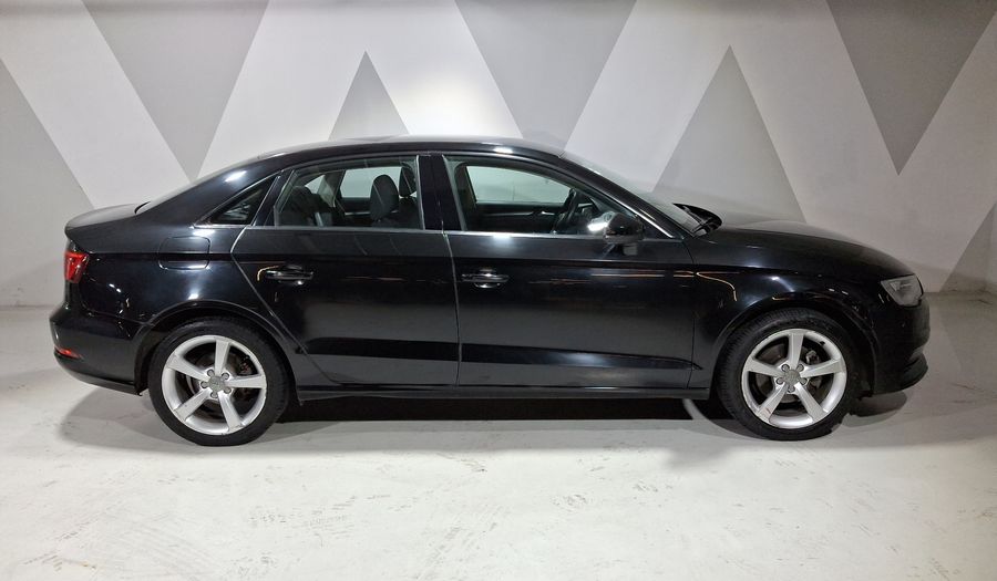 Audi A3 1.4 TFSI AMBIENTE S TRONIC Sedan 2016