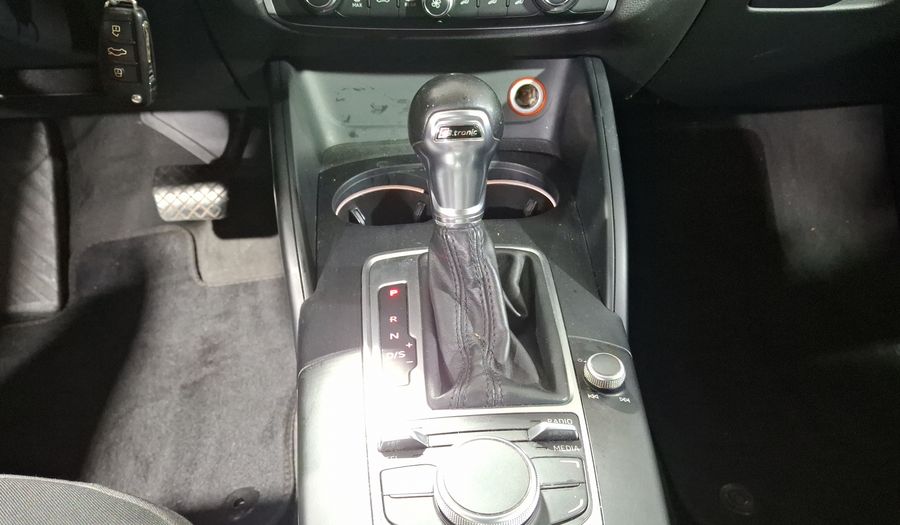 Audi A3 1.4 TFSI AMBIENTE S TRONIC Sedan 2016