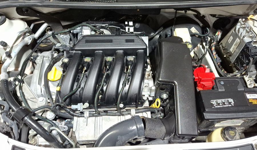 Renault Logan 1.6 DYNAMIQUE MT Sedan 2017