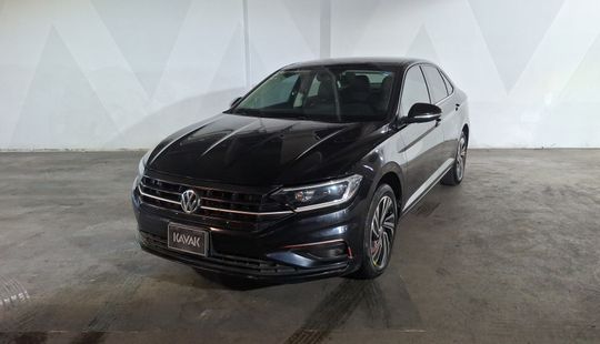 Volkswagen • Jetta