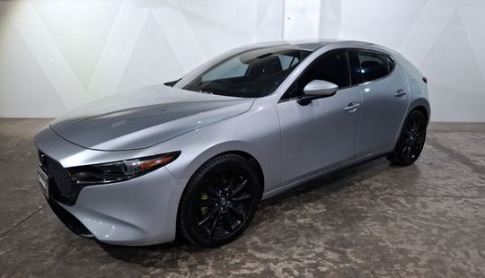 Mazda • Mazda 3