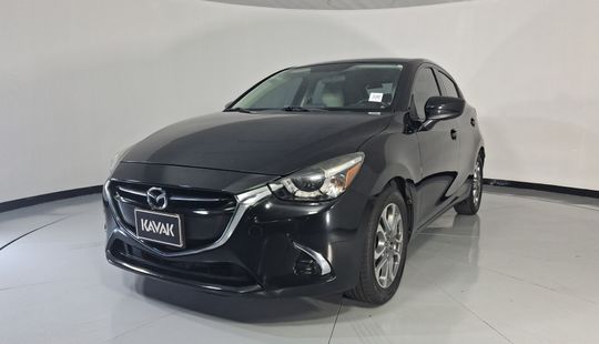 Mazda • Mazda 2