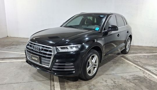 Audi • Q5