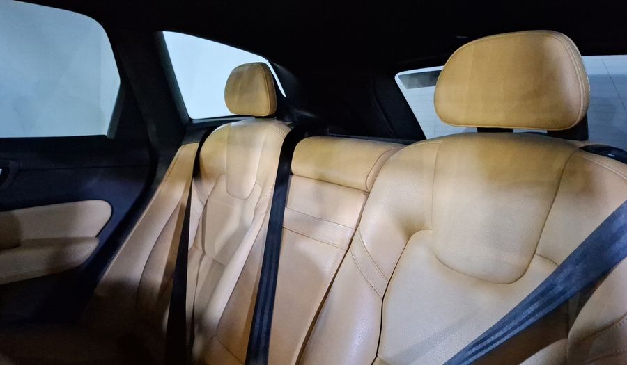 Volvo Xc60 2.0 MOMENTUM T5 AWD AUTO Suv 2018