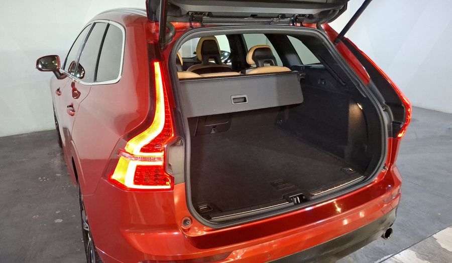 Volvo Xc60 2.0 MOMENTUM T5 AWD AUTO Suv 2018